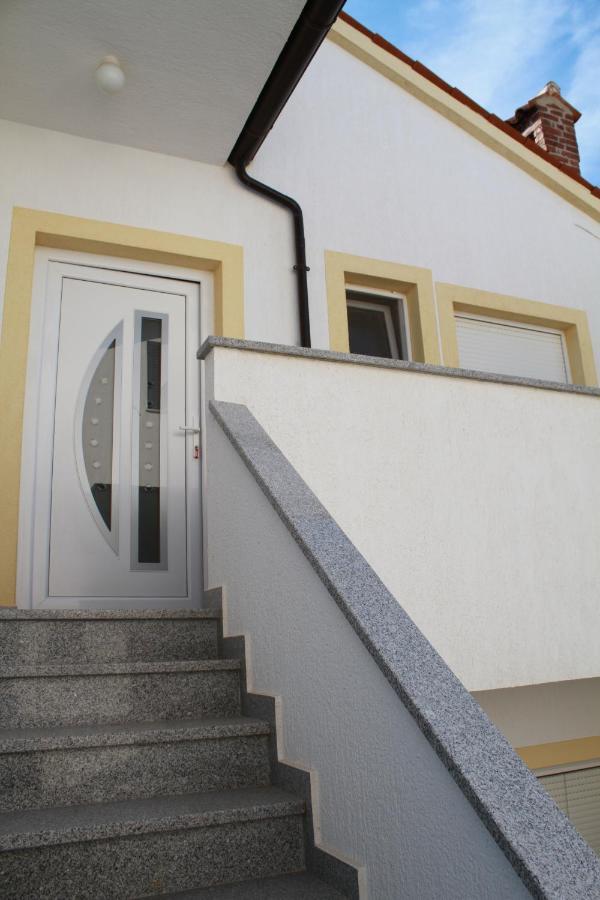 Apartment Mia Vinkuran Exterior foto